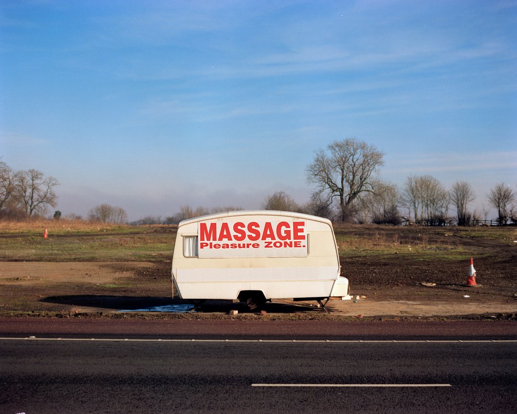 barber-massage-caravan-001.jpg